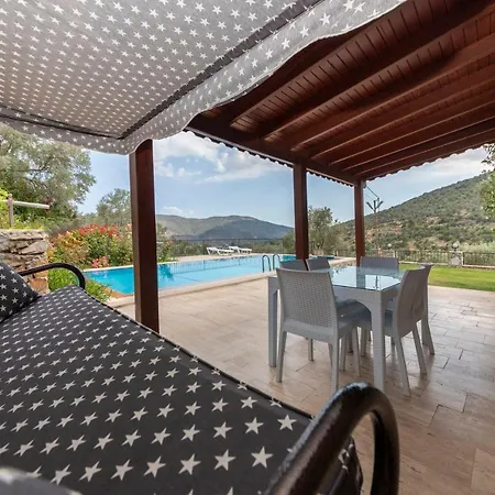 Splendid Villa With Private Pool Surrounded By Nature Near Milas-Bodrum Airport